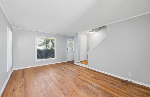 Spacious 2-Bedroom, 1-Bath Home with Basement Gallery 3