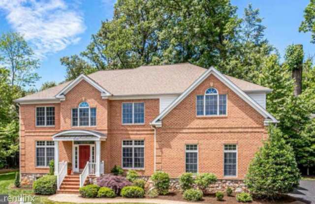 8124 Sandburg Hill Ct - 8124 Sandburg Hill Court, Dunn Loring, VA 22027