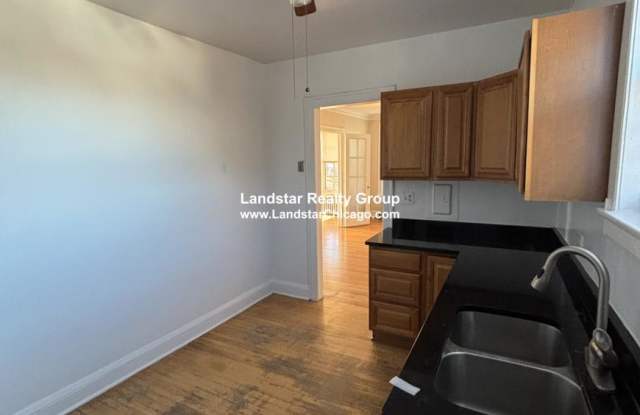 913 Elmwood photos photos