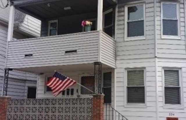 334 N 8th St photos photos