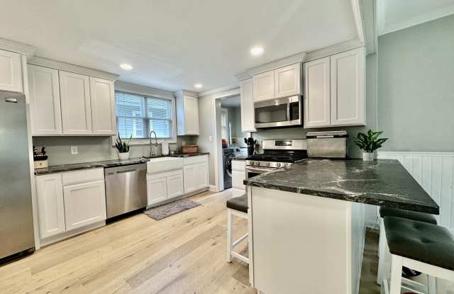 596 Vernon Street photos photos