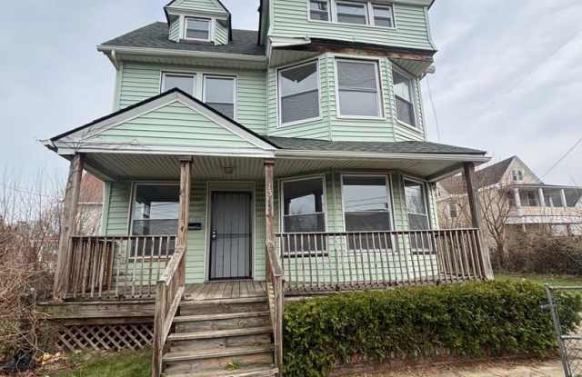 Charming 5-Bedroom Property in Prime Location photos photos