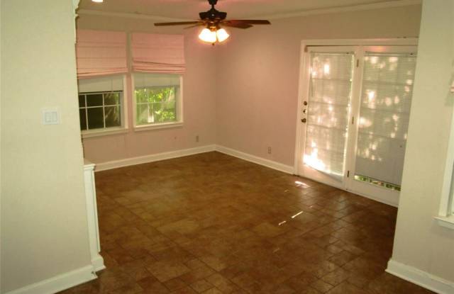 4016 hawthorne Street Gallery 3