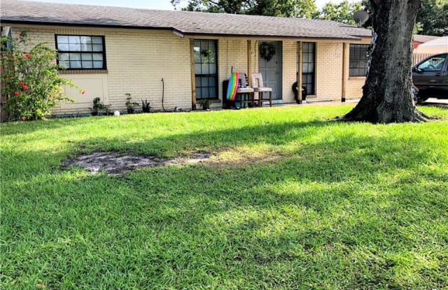 6447 WILLOW WOOD LN LANE - 6447 Willow Wood Lane, Town 'n' Country, FL 33634