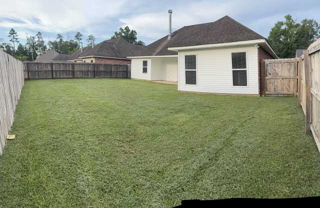 17281 Paddock Cir Gallery 4