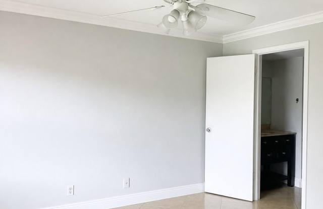 6716 Palmetto Circle S Gallery 4