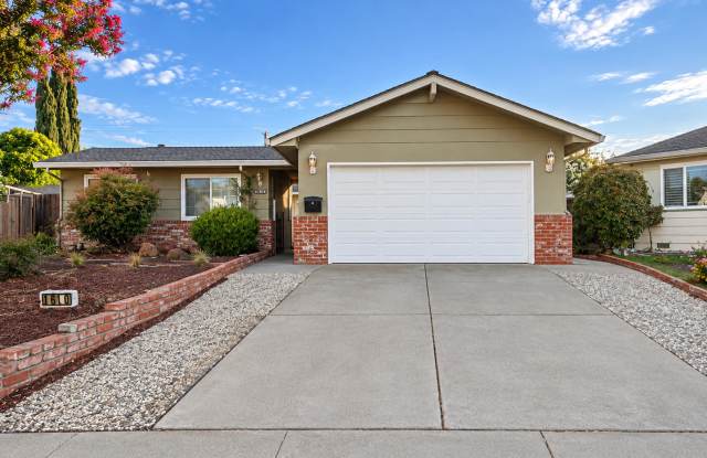 Spacious Single-Story Fremont Home in a Desirable Cul-de-Sac Location Gallery 1