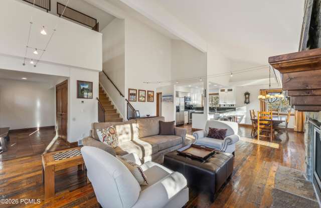 7240 Buckboard Drive Gallery 3
