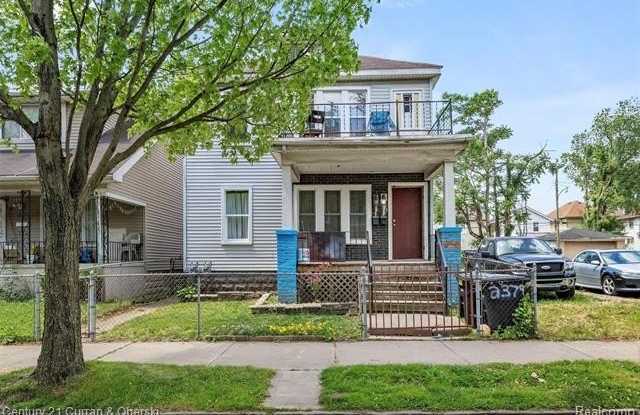 2377 OAKDALE Street photos photos