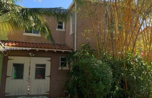 329 W 28th St photos photos 329 W 28th St photos photos