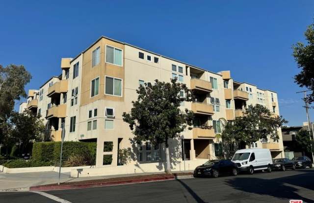 10790 Rose Ave - 10790 Rose Avenue, Los Angeles, CA 90034