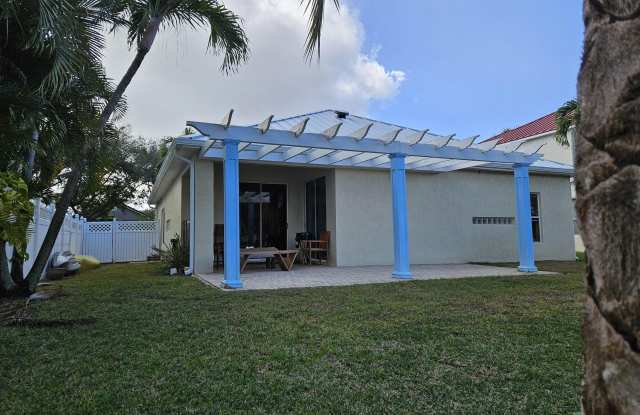 1105 Anchor Point Gallery 4