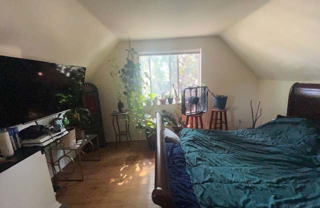 Great Duplex Unit Near Downtown Loveland photos photos