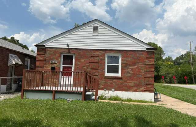 Beautifully rehabbed bungalow in University City photos photos