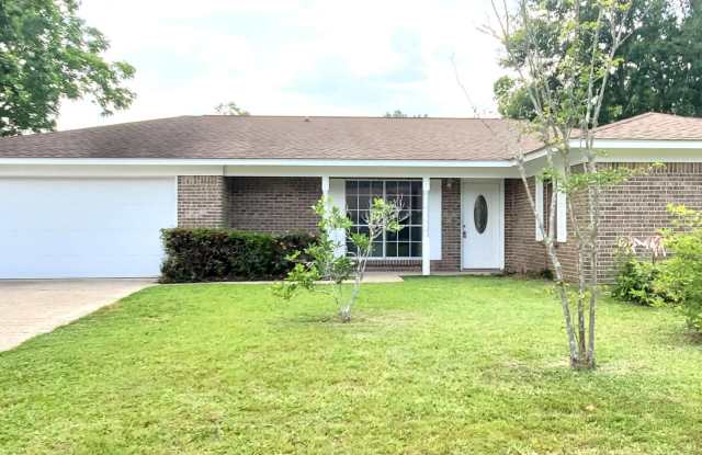 303 Jamaica Drive - 303 Jamaica Drive, Ocean Springs, MS 39564