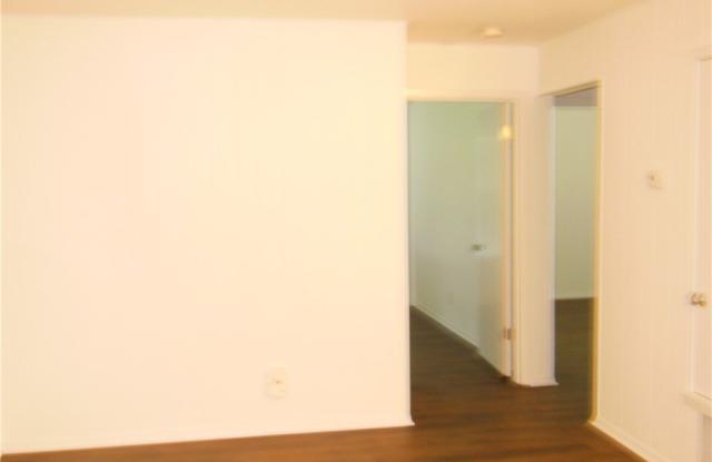 1022 Clover Circle Gallery 3