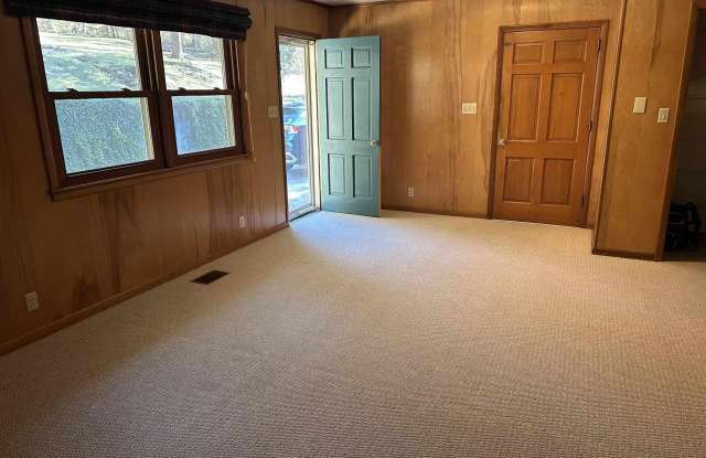 102 Jones Valley Drive Gallery 4