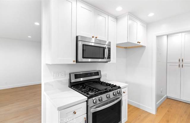 6567 Woodburn Lane Gallery 2