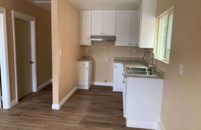 1045 W 73rd St - 1045 West 73rd Street, Los Angeles, CA 90044