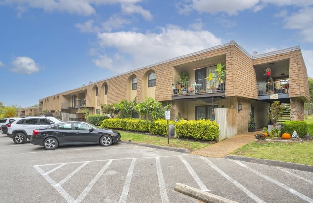 420 Walton Lane- 1 N69 - 420 Walton Ln, Nashville, TN 37115