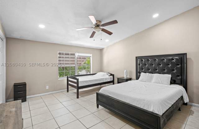 3609 Townhouse Ct Gallery 4