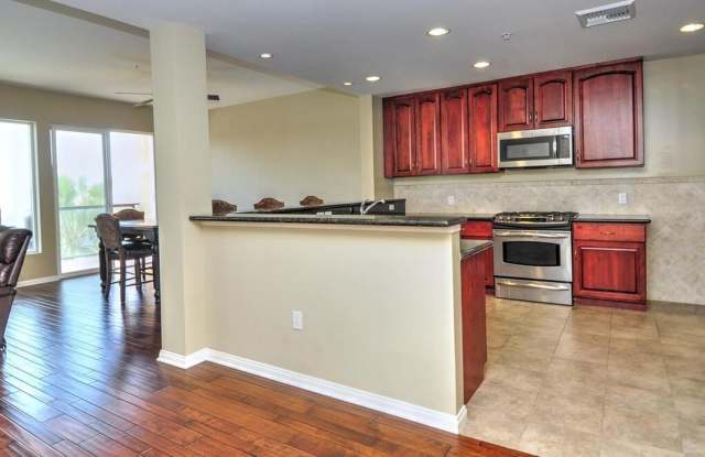2BR/2.5BA + Office! Ocean views from the living/dining area. - 301 Mission Avenue, Oceanside, CA 92054