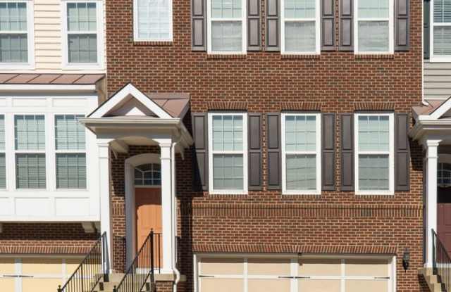 Gorgeous 3 Level Townhome photos photos