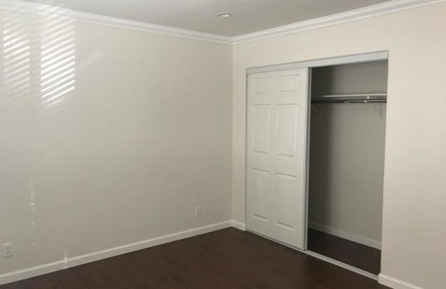 2032 Gates Street Gallery 4