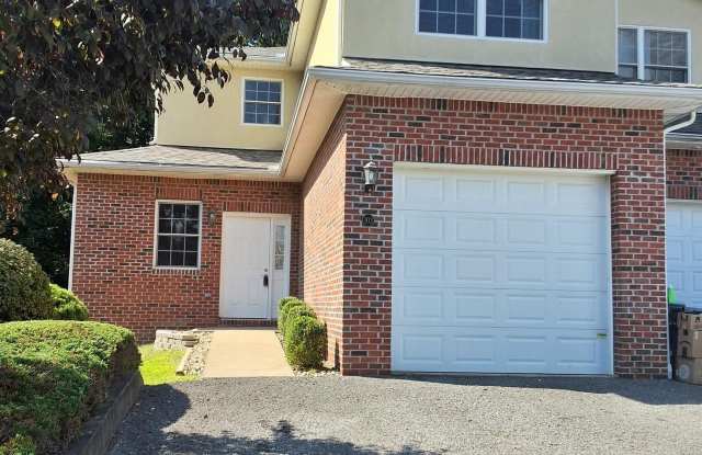 103 Mountain Golf Drive Gallery 1