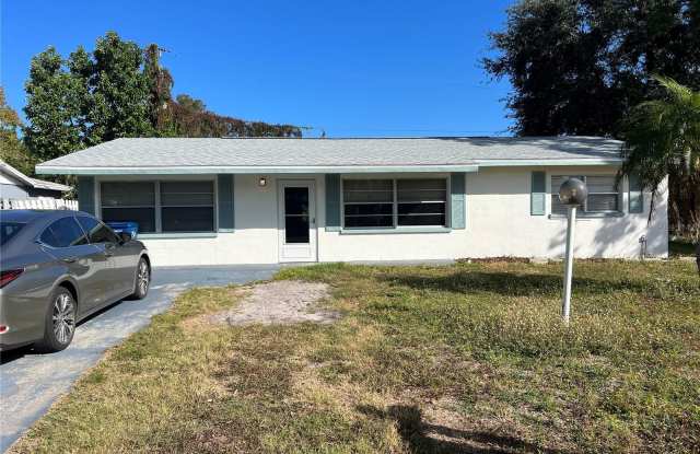 715 53RD AVENUE DRIVE W - 715 53rd Avenue Drive West, Bayshore Gardens, FL 34207