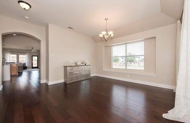 2294 Sturgis Drive Gallery 3