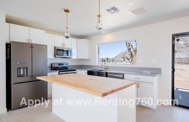 Modern Comfort in Scenic Landers photos photos
