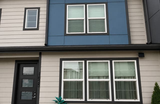 3 Weeks Free! Modern 3-Bedroom Townhome Near Briargate photos photos