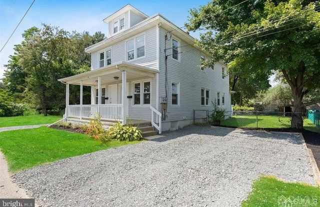 28 VICTORIA Avenue unit: A photos photos