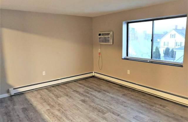12 Cottage Ct. Gallery 4