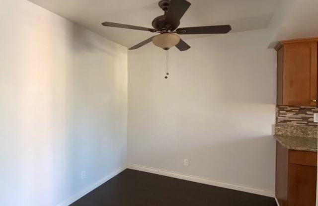 2 Bedroom Condo In Ontario!! Gallery 4