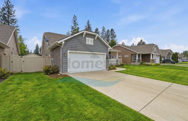 Move In Special $500 Off First Month | 5-Bedroom 3-Bathroom Home with Attached 2-Car Garage Available in Post Falls! Gallery 4
