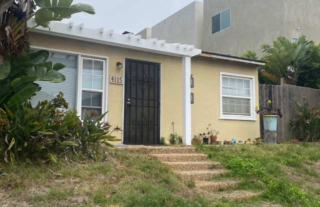 Spacious 3-Bedroom, 2-Bathroom Duplex in Prime San Diego Location photos photos