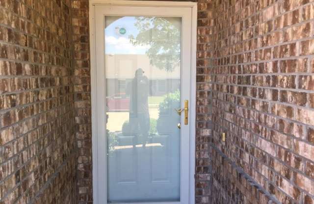 5204 Smithfield Court Gallery 3