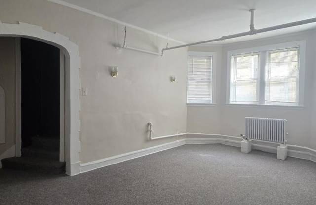 1806 West Farwell Ave. photos photos
