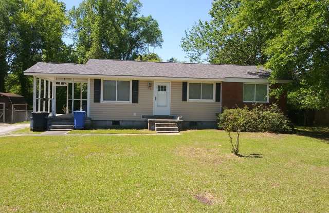 Look No Further! - 713 Vernon Drive, Jacksonville, NC 28540