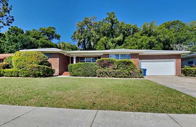 1332 Arlingwood Avenue photos photos