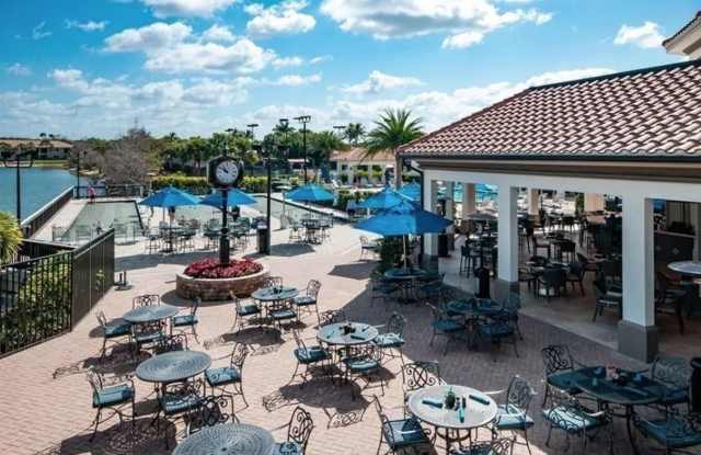 ** GOLF TRANSFER TO VASARI GOLF  COUNTRY CLUB ** 2/2 Very Charming Lakeview Golf Transfer Condo in Vasari Country Club Available Nov 2025-April 2026 ** SEASONAL ** GOLF TRANSFER ** photos photos