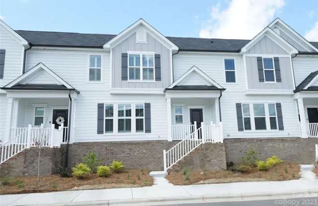 Room for Rent in 3 Bedroom Home at Lani Dr Gallery 3