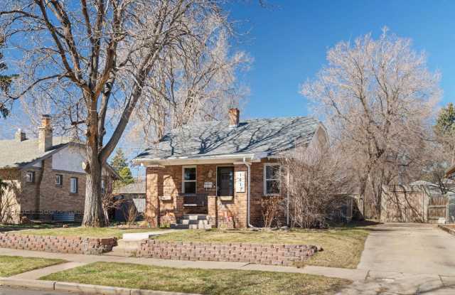 This home is a rare find! 3 bed/2 bath, large fenced in yard with lots of privacy! photos photos