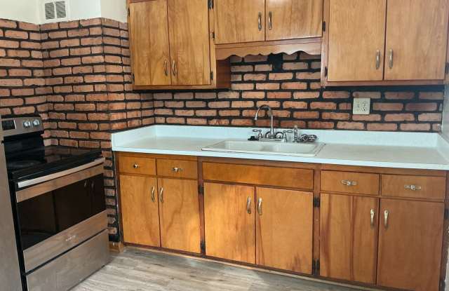 3 bedroom 1.5 bathroom single family home photos photos