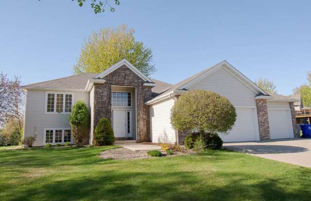 Incredible home in desirable Hart Farms location! photos photos