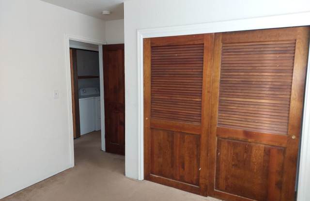 *LONG TERM RENTAL* Gallery 4