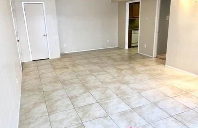 2224 S Piney Point Rd Apt 217 Gallery 4