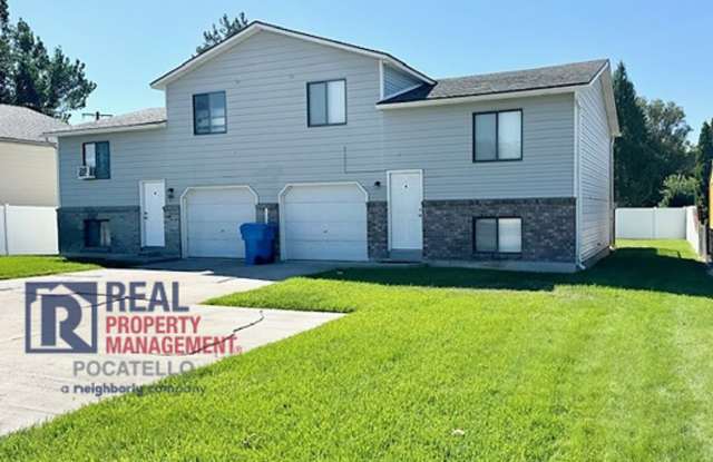 1215 Cottage Ave photos photos